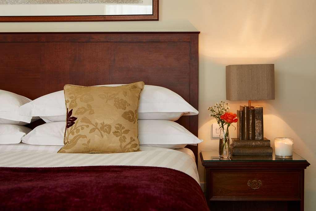 Macdonald Hill Valley Hotel, Spa & Golf Resort Whitchurch  Zimmer foto