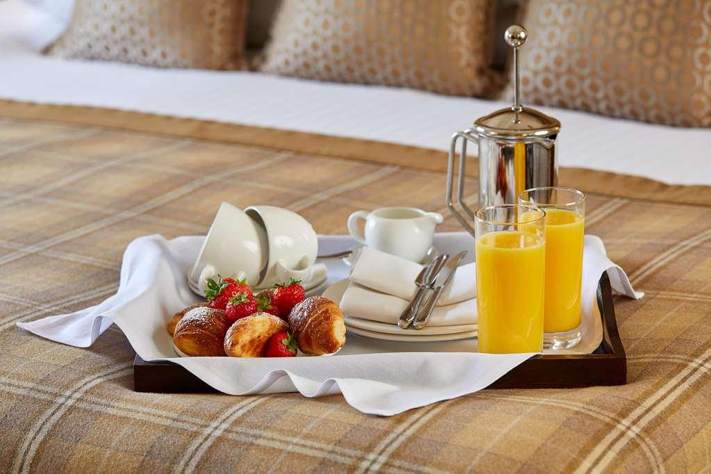Macdonald Hill Valley Hotel, Spa & Golf Resort Whitchurch  Zimmer foto