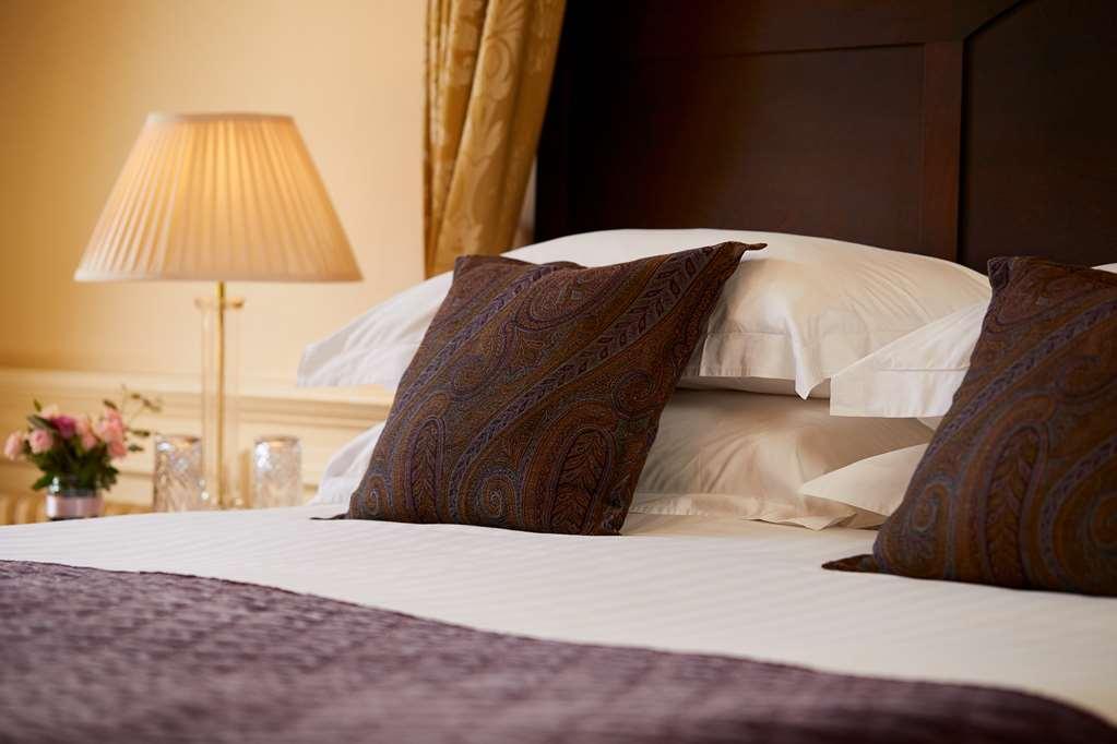 Macdonald Hill Valley Hotel, Spa & Golf Resort Whitchurch  Zimmer foto